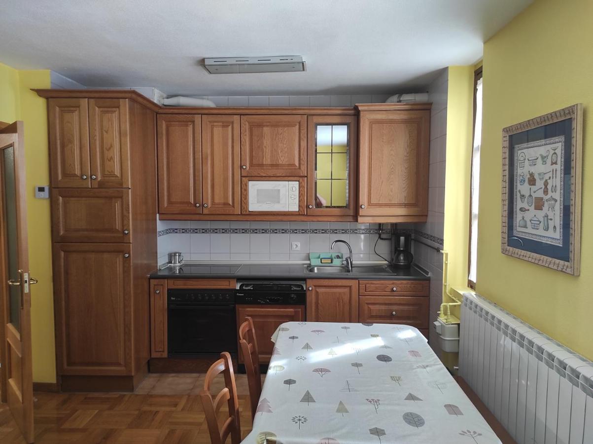 Apartamento Parque Europa Ezcaray Eksteriør billede