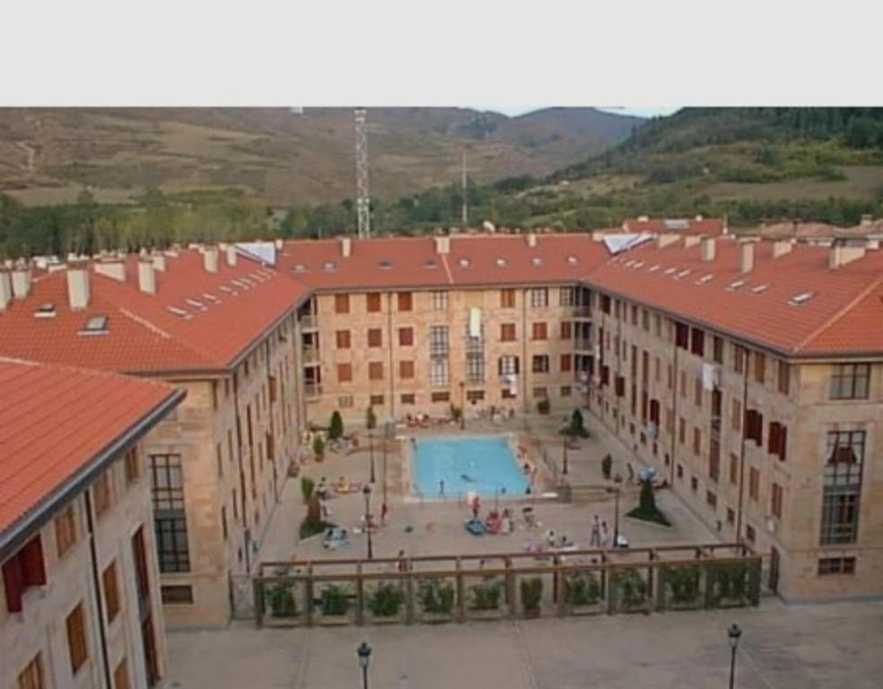 Apartamento Parque Europa Ezcaray Eksteriør billede
